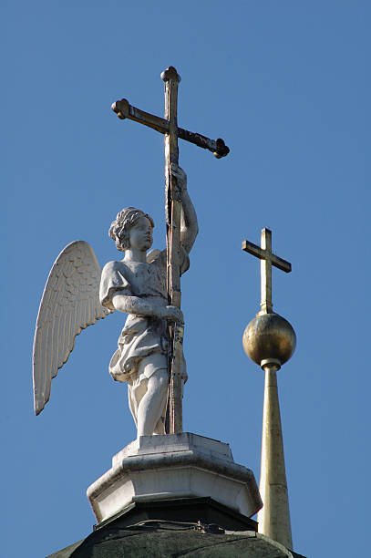istock Angel with the Cross 147289058