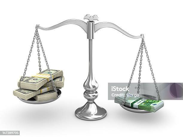 Photo libre de droit de Balance Équilibre banque d'images et plus d'images libres de droit de Balance - Balance, Billet de banque, Blanc