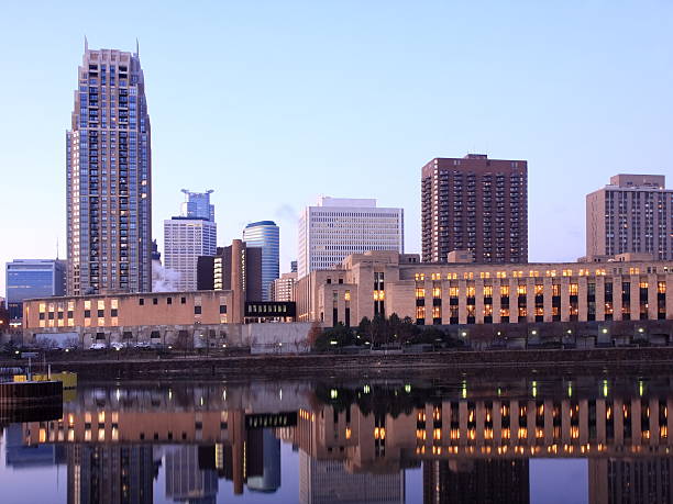 istock Minneapolis skyline at sunrise 147289774