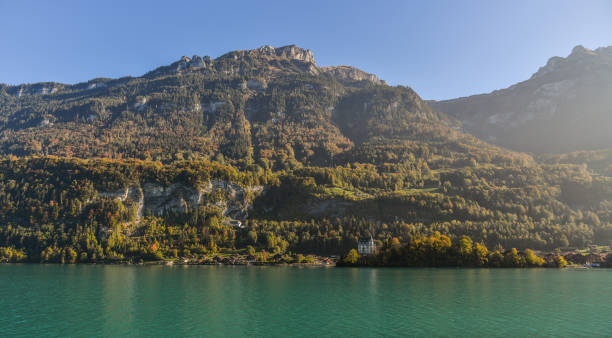 beautiful scenery of lake brienz, switzerland - helvetic imagens e fotografias de stock