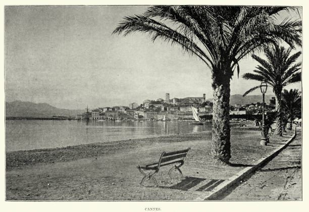 ilustrações, clipart, desenhos animados e ícones de cannes, uma cidade turística na riviera francesa, década de 1890, século 19, fotografia vintage - cannes french riviera france beach