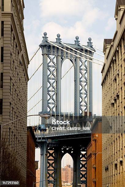 Puente De Manhattan De Brooklyn Lado Foto de stock y más banco de imágenes de Aire libre - Aire libre, Almacén, Alto - Descripción física