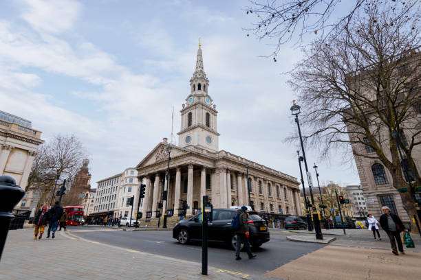 st martin-in-the-fields situado no canto nordeste da trafalgar square - northeast kingdom - fotografias e filmes do acervo