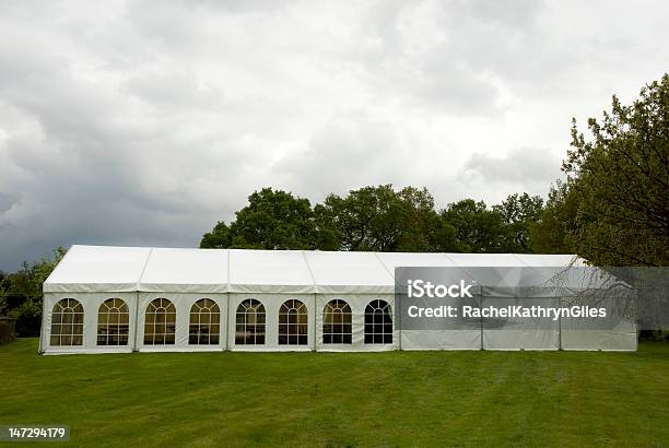 Testo Scorrevole - Fotografie stock e altre immagini di Tendone - Tendone, Tenda da campeggio, Isolamento