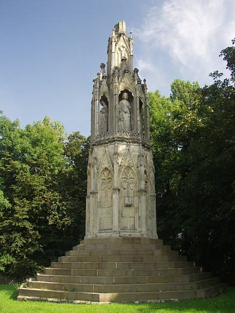 istock Eleanor Cross, Hardingstone nr Northampton 147294713