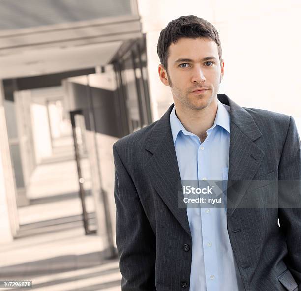 若いビジネスマン - 1人のストックフォトや画像を多数ご用意 - 1人, 30-34歳, 30代