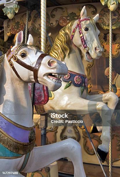 Pferde Auf Messegelände Carousel Stockfoto und mehr Bilder von Fotografie - Fotografie, Im Freien, Karussell