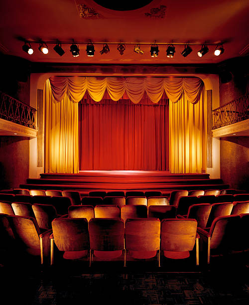 театр - curtain velvet red stage стоковые фото и изображения