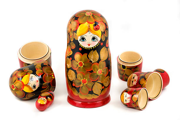 babushka - russian nesting doll skill doll russia - fotografias e filmes do acervo