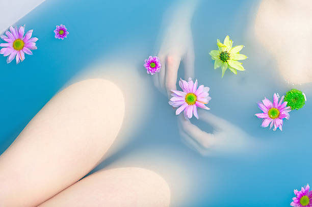 istock Woman in a bath 147303798