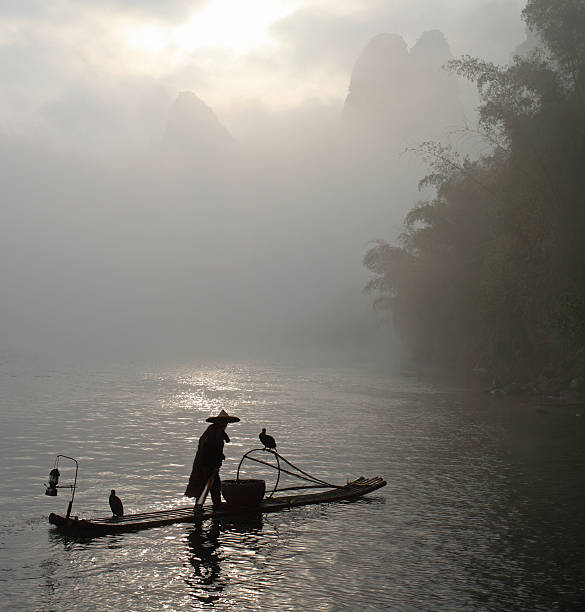 istock Fishermen fishing on Li River 147307016