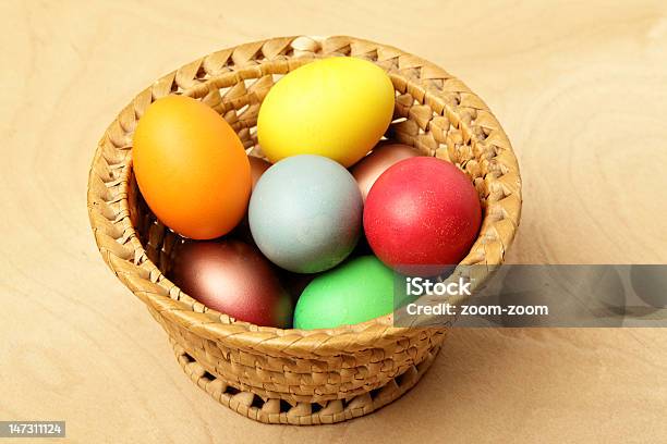 Uova Di Pasqua - Fotografie stock e altre immagini di Cibo - Cibo, Close-up, Composizione orizzontale