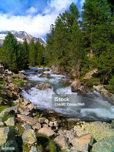 Río San Nicolás Foto de stock y más banco de imágenes de Pirineos - Pirineos, Rápido - Río, Aire libre