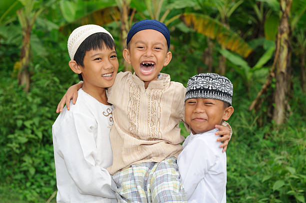 istock Happy Muslim Kids 147313308