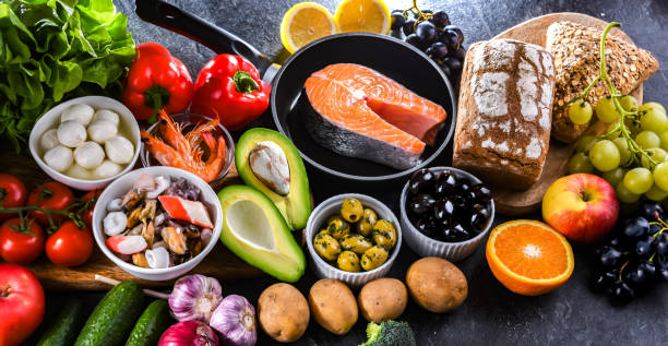 istock Food products representing the Mediterranean diet 1473148809