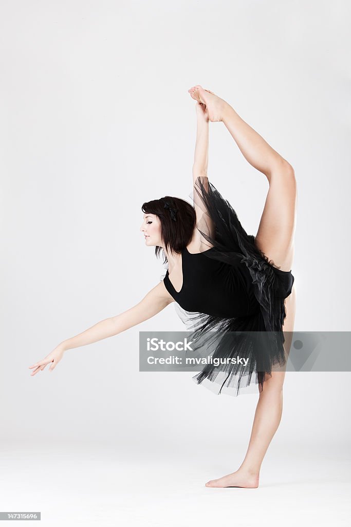 Schöne weibliche ballerina tun split gegen Weiß - Lizenzfrei Aktivitäten und Sport Stock-Foto