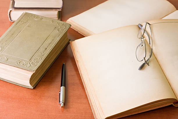 istock books, pen and glasses 147315807