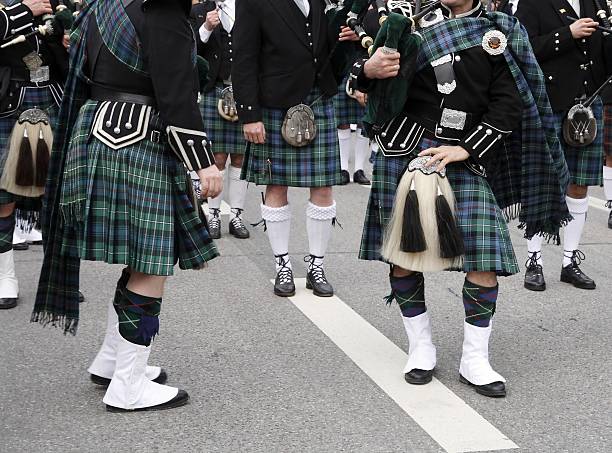 irishmen - bagpipe fotografías e imágenes de stock