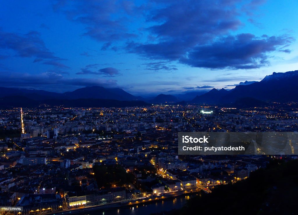 Noite de Grenoble - Royalty-free Alpes Europeus Foto de stock