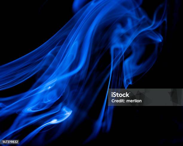 Humo Abstracto Xxl Foto de stock y más banco de imágenes de Humo - Estructura física - Humo - Estructura física, Abstracto, Azul