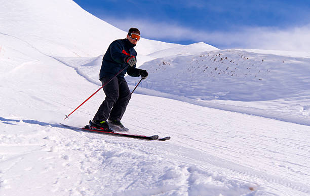 на лыжах в palandoken - mono ski стоковые фото и изображения