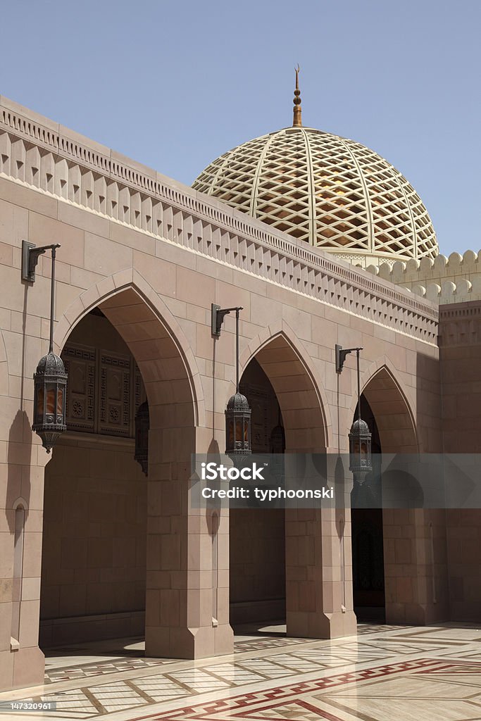 Grande Moschea di Muscat, Oman - Foto stock royalty-free di Ambientazione esterna