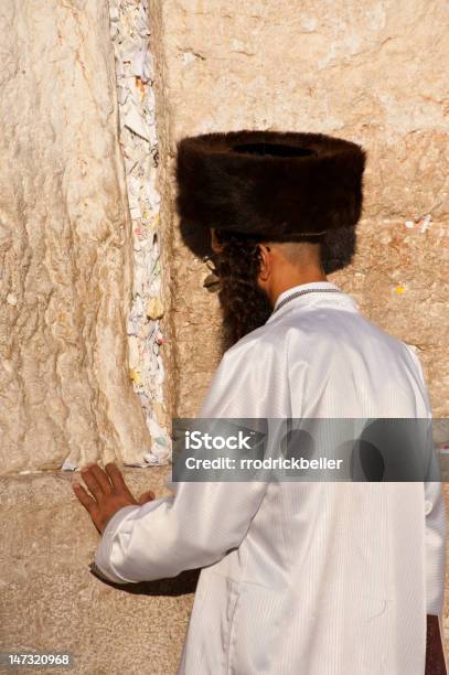 Foto de Parede De Oração Judaico No Oeste e mais fotos de stock de Capitais internacionais - Capitais internacionais, Carta - Documento, Cidade Velha