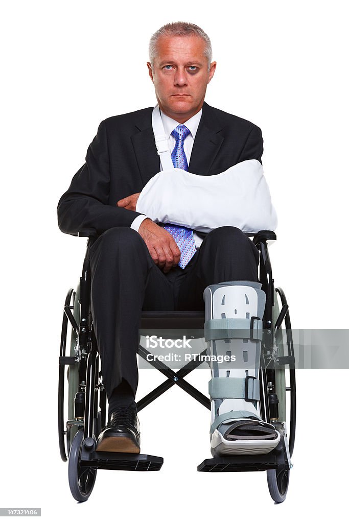 부상 사업가 한 휠체어 격리됨에 - 로열티 프리 수트 스톡 사진