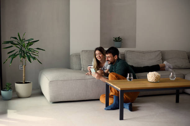istock Enjoying the online weekend discounts 1473221060
