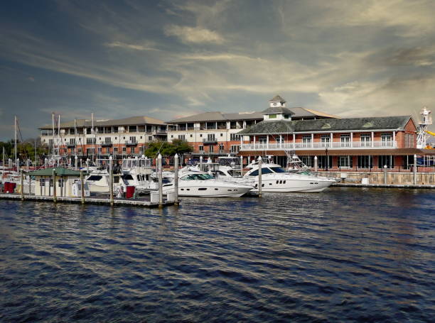 istock Palafox Pier Marina 1473255486