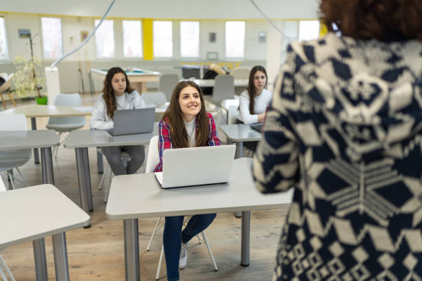 istock Young women on business seminar 1473306512