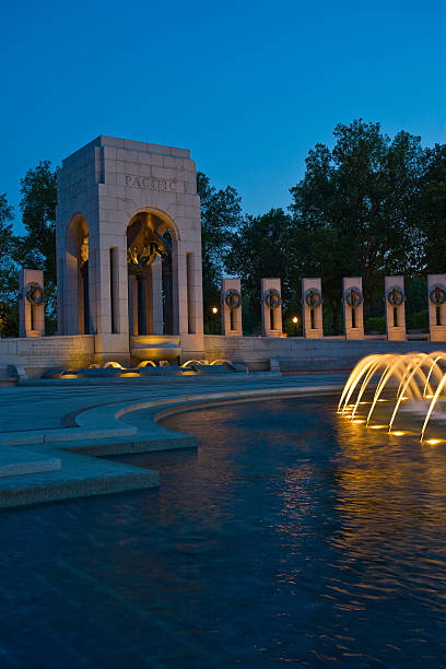 istock World War 2 Memorial at dusk 147332925