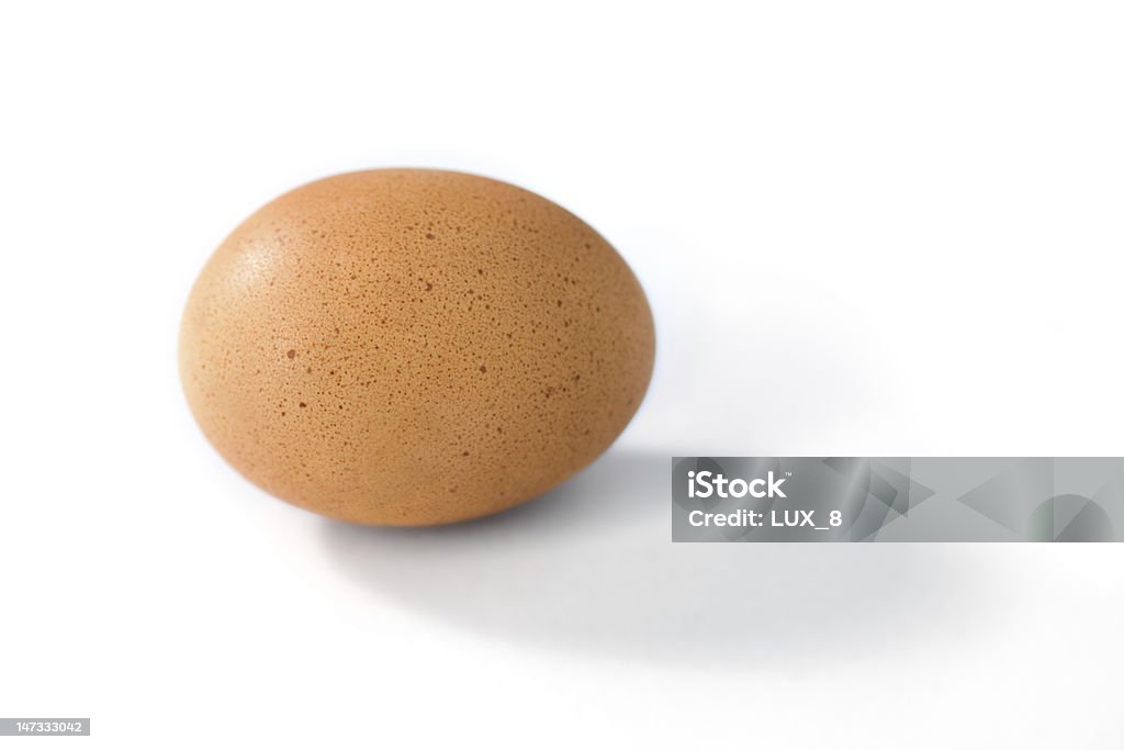 Huevo morena pintita única - Foto de stock de Alimento libre de derechos