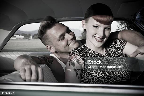 Cool Rockabilly Coppia - Fotografie stock e altre immagini di Cromo - Metallo - Cromo - Metallo, Due persone, Trucco per il viso