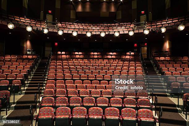 Leere Sitze In Theaterbestuhlung Stockfoto und mehr Bilder von Amphitheater - Amphitheater, Architektur, Balkon