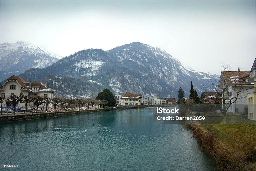 Fiume Aare, Interlaken - Foto stock royalty-free di Alpi