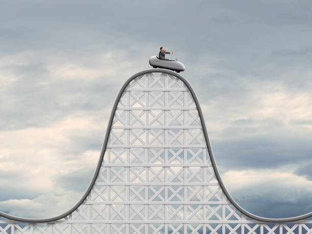 homem adoecendo em uma montanha-russa - rollercoaster amusement park amusement park ride challenge - fotografias e filmes do acervo