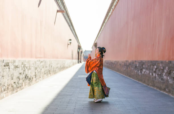 istock Ancient Chinese women 1473406915
