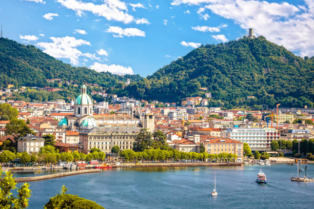 istock Town of Como waterfront and architecture view 1473415021