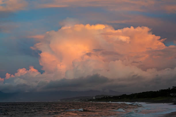 morning glow cumulonimbus