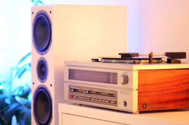 istock Vintage record player with radio tuner. 1473428546