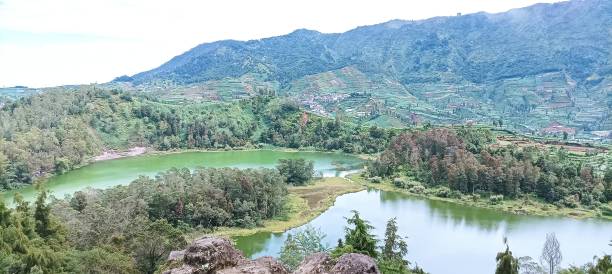 istock Dieng Color Lake 1473450999