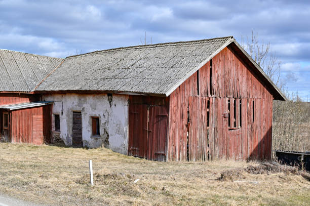 istock old timeworn red and white barn Kumla Sweden 1473475340