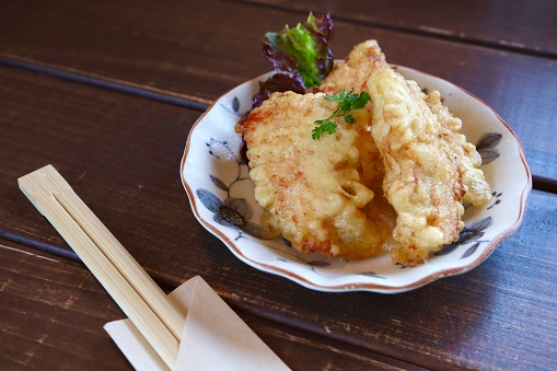 A traditional dish of Oita Prefecture. Chicken tempura. \
