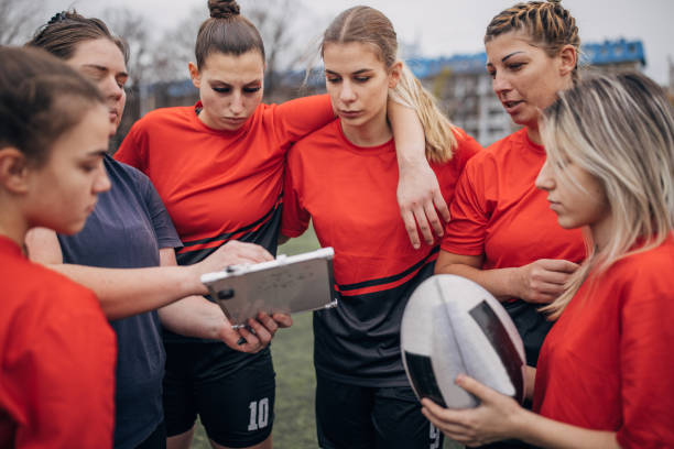 istock Female rugby players on time out 1473517355