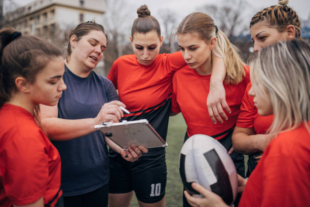 istock Female rugby players on time out 1473519429