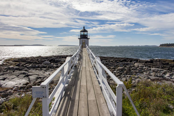 faro di marshall point - lighthouse marshall point lighthouse beacon maine foto e immagini stock