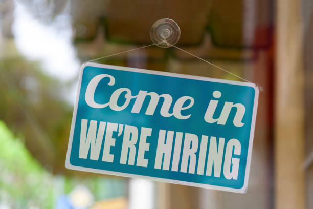 istock Come in we're hiring sign 1473552392