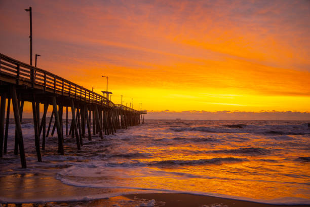 istock Colorful sunrise at Virginia Beach 1473554273