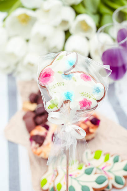 istock Gingerbread in the shape of a bunny. 1473657226